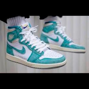 Jordan 1 turbo green without box barely used looks new size us:8